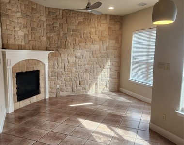 5720 Robbie Road - Photo Thumbnail 10