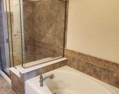 5720 Robbie Road - Photo Thumbnail 19
