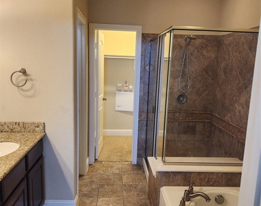 5720 Robbie Road - Photo Thumbnail 17