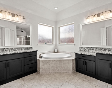 601 Sunbury Lane - Photo Thumbnail 30