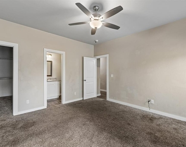 706 W London Street - Photo Thumbnail 16