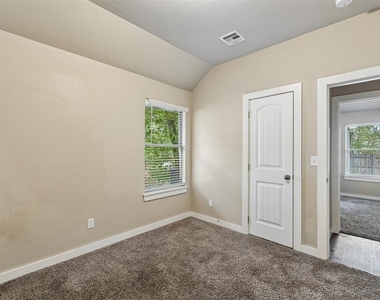 706 W London Street - Photo Thumbnail 22