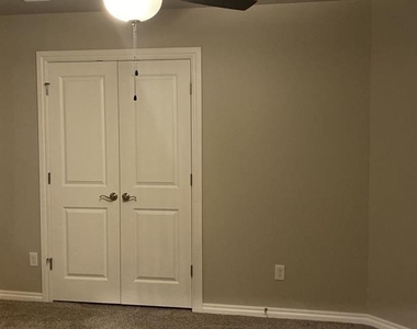 5201 Skylar Rae Road - Photo Thumbnail 14