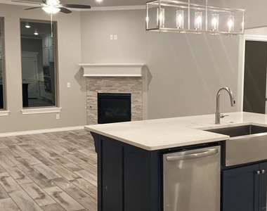 5201 Skylar Rae Road - Photo Thumbnail 3