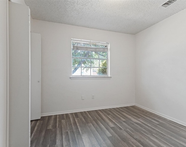125 N Jessup Street - Photo Thumbnail 7