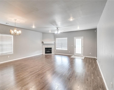 5928 Se 69th Street - Photo Thumbnail 3