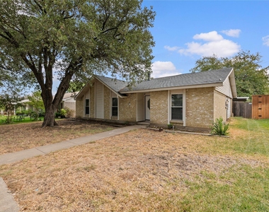 4714 Sprucewood Lane - Photo Thumbnail 1