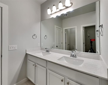 17630 Blackhawk Court - Photo Thumbnail 21