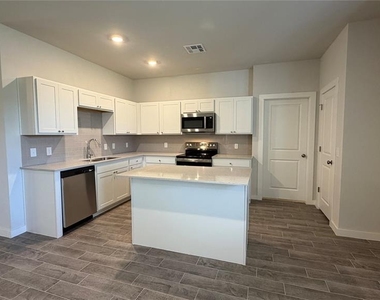 17630 Blackhawk Court - Photo Thumbnail 2