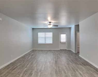 17630 Blackhawk Court - Photo Thumbnail 8