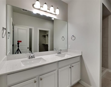 17630 Blackhawk Court - Photo Thumbnail 20