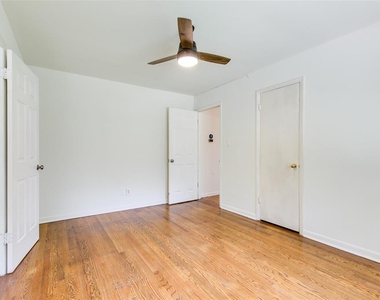 2929 N Utah Avenue - Photo Thumbnail 12