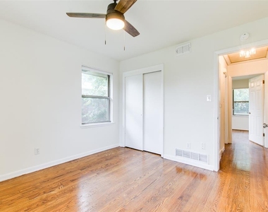 2929 N Utah Avenue - Photo Thumbnail 13