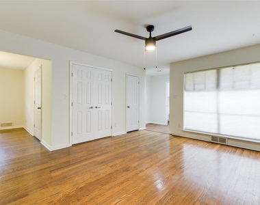 2929 N Utah Avenue - Photo Thumbnail 9