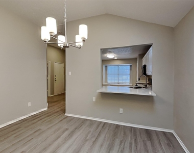 5615 Alicante Drive - Photo Thumbnail 4