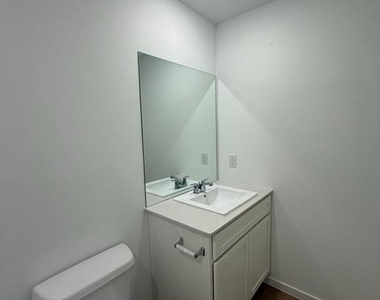 2152 Cedar Creek Avenue - Photo Thumbnail 13
