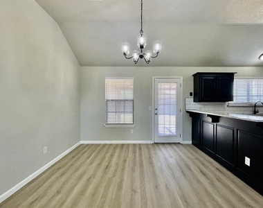 17505 Bronze Lane - Photo Thumbnail 3