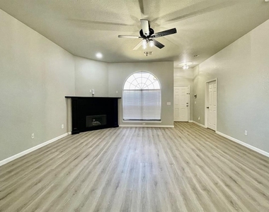 17505 Bronze Lane - Photo Thumbnail 2