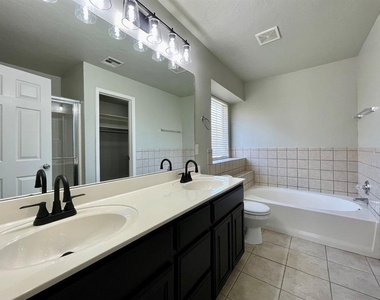 17505 Bronze Lane - Photo Thumbnail 9