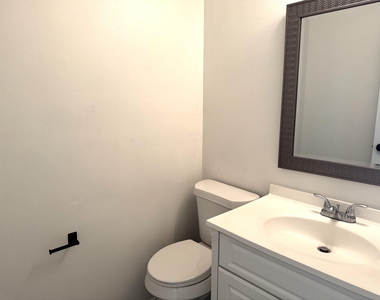 3731 Spring Meadow Lane - Photo Thumbnail 10