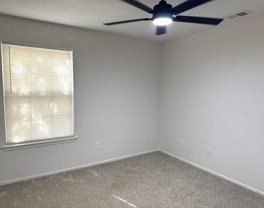 3731 Spring Meadow Lane - Photo Thumbnail 18