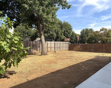 3731 Spring Meadow Lane - Photo Thumbnail 27