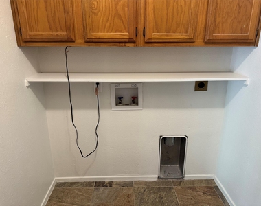 3731 Spring Meadow Lane - Photo Thumbnail 11