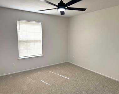 3731 Spring Meadow Lane - Photo Thumbnail 23