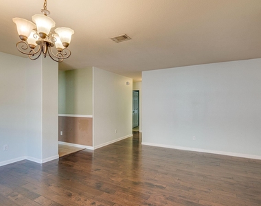3240 Sadie Trail - Photo Thumbnail 10
