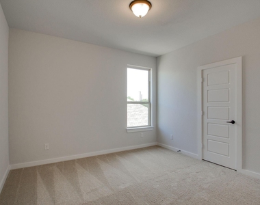 7612 Spring Drive - Photo Thumbnail 21