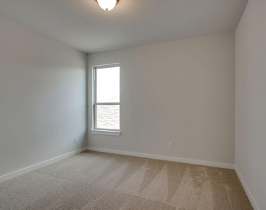 7612 Spring Drive - Photo Thumbnail 19