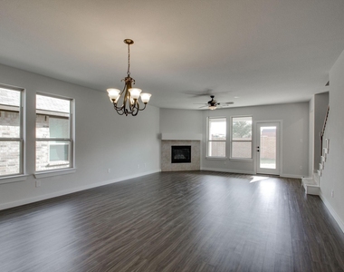 7612 Spring Drive - Photo Thumbnail 13