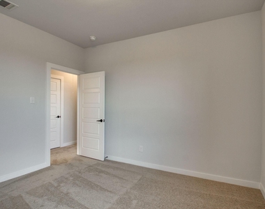 7612 Spring Drive - Photo Thumbnail 20