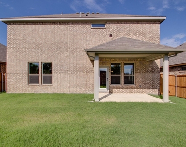 7612 Spring Drive - Photo Thumbnail 37
