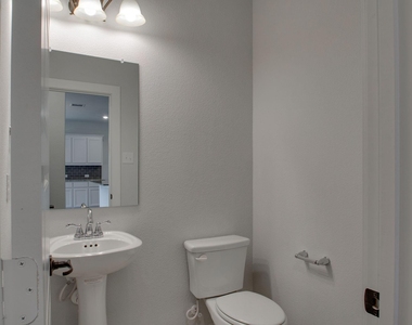 7612 Spring Drive - Photo Thumbnail 33