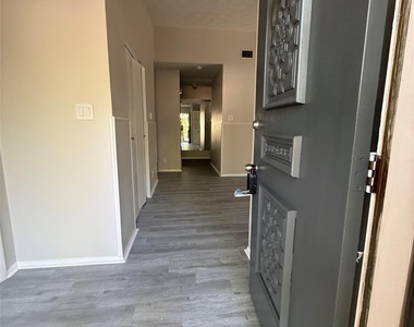 1514 Camellia Drive - Photo Thumbnail 1