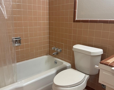 1514 Camellia Drive - Photo Thumbnail 8