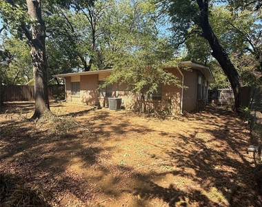 1514 Camellia Drive - Photo Thumbnail 23