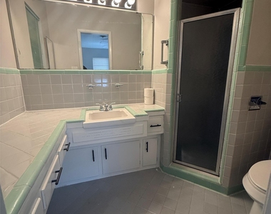 1514 Camellia Drive - Photo Thumbnail 17