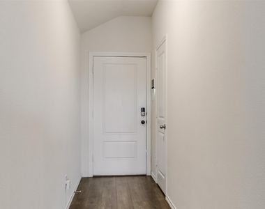 304 Patina Street - Photo Thumbnail 2