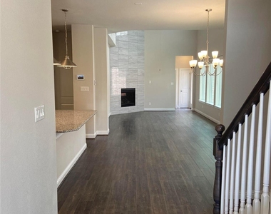 13629 Sweetwalk Place - Photo Thumbnail 2