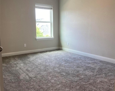 13629 Sweetwalk Place - Photo Thumbnail 21