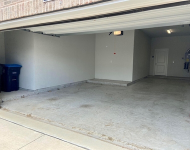 13629 Sweetwalk Place - Photo Thumbnail 10