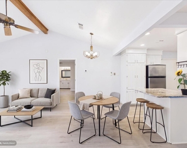 1112 Fox River Lane - Photo Thumbnail 9