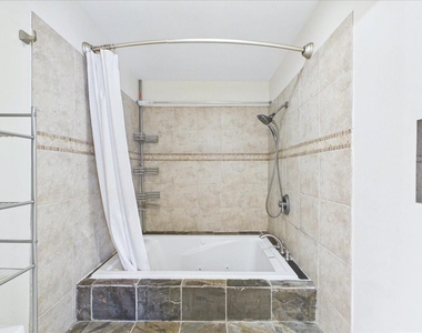 1112 Fox River Lane - Photo Thumbnail 20