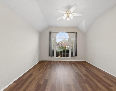 5012 Geranium Court - Photo Thumbnail 27