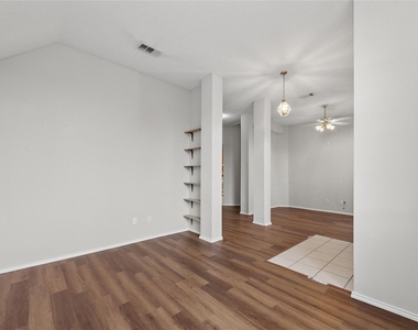 5012 Geranium Court - Photo Thumbnail 4