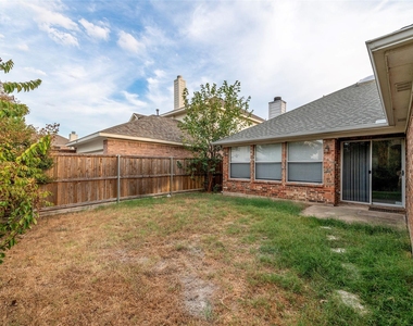 5012 Geranium Court - Photo Thumbnail 31