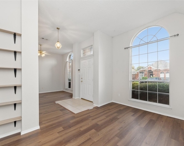 5012 Geranium Court - Photo Thumbnail 5