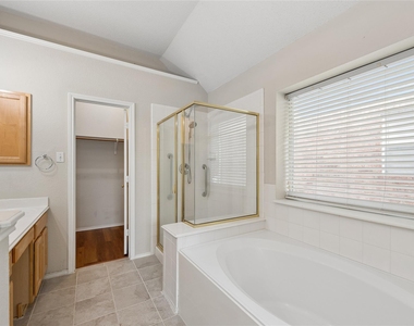 5012 Geranium Court - Photo Thumbnail 19